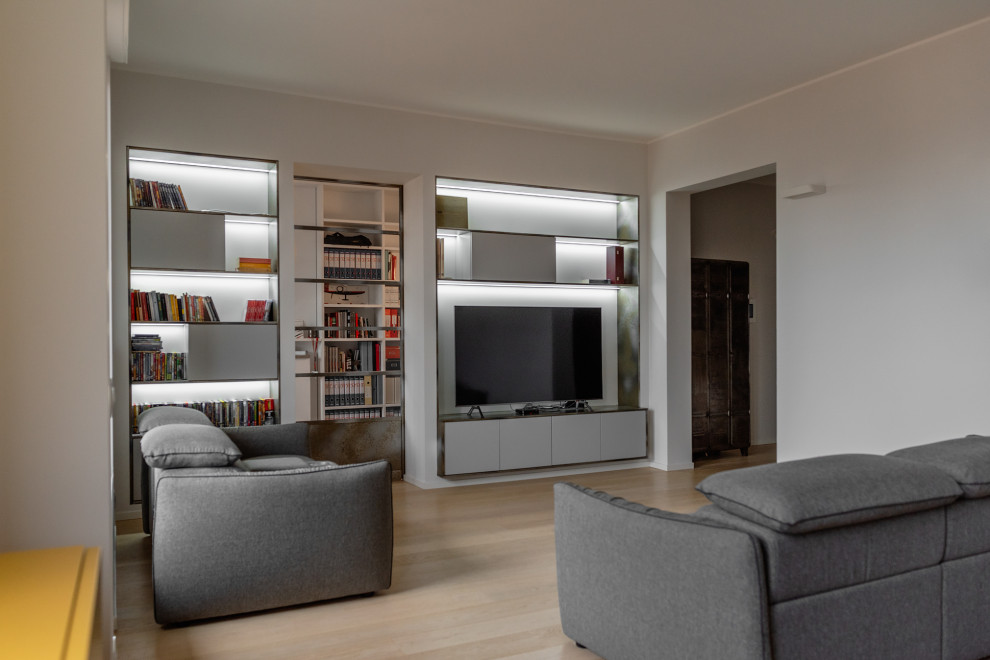 Milano, via Luigi Anello