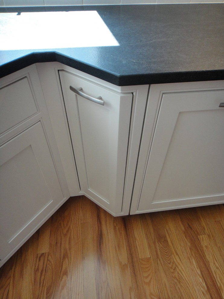Example of a transitional home design design in New York