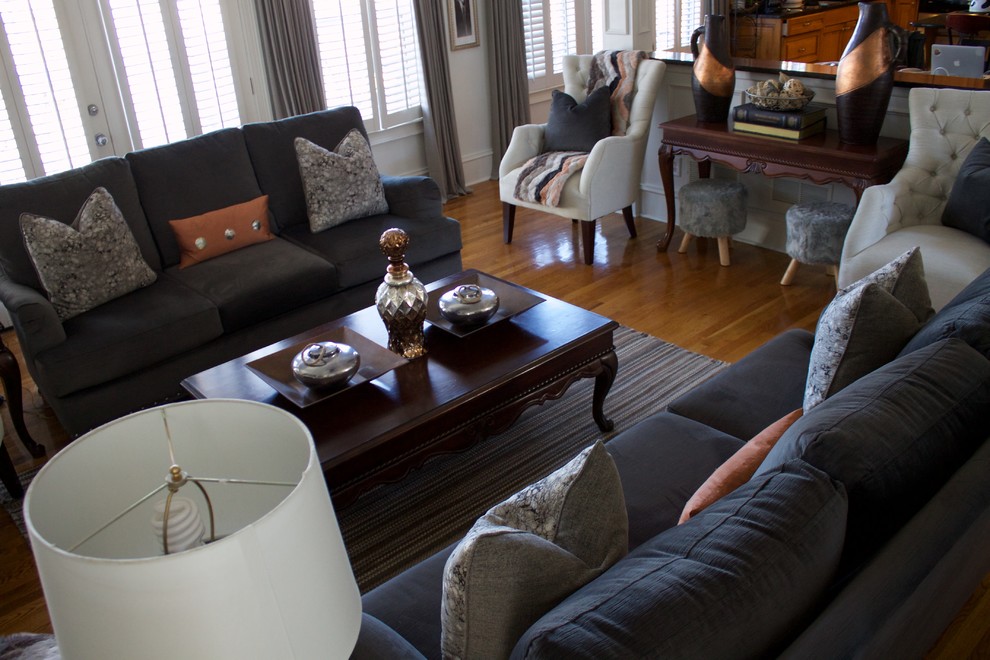Home design - transitional home design idea in Atlanta
