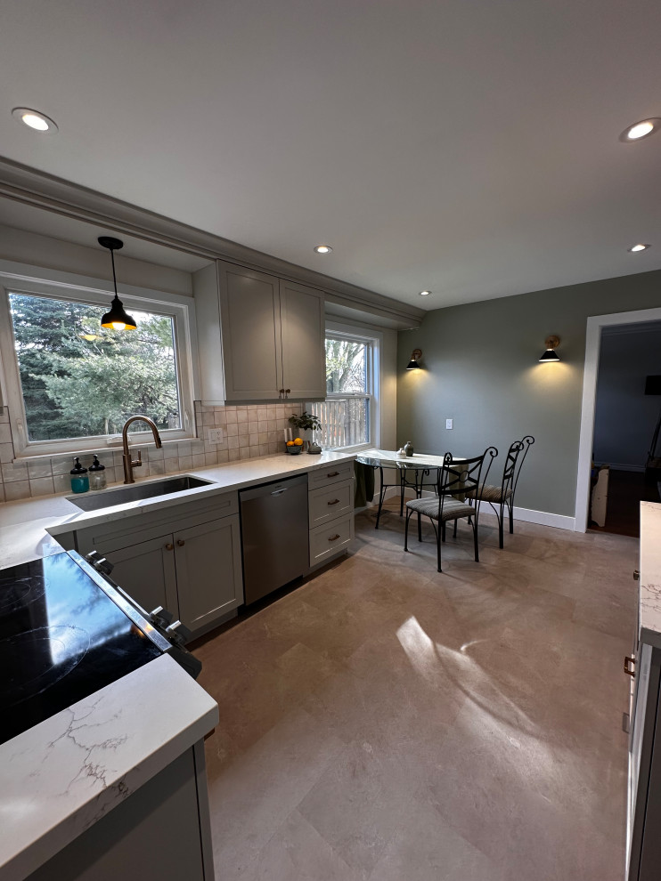 Spencer Crescent - Elegant Kitchen Remodel