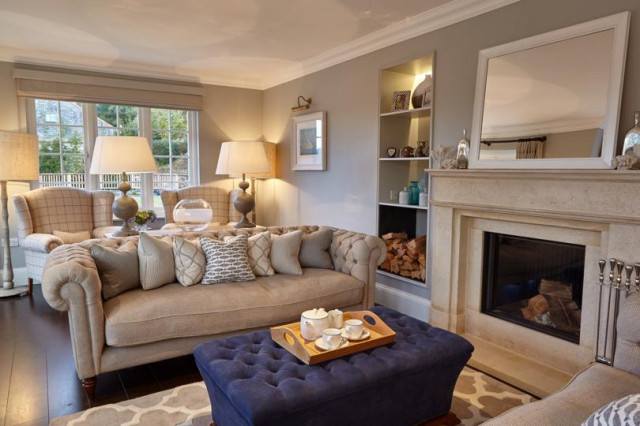 Waterside Home beach-style-living-room