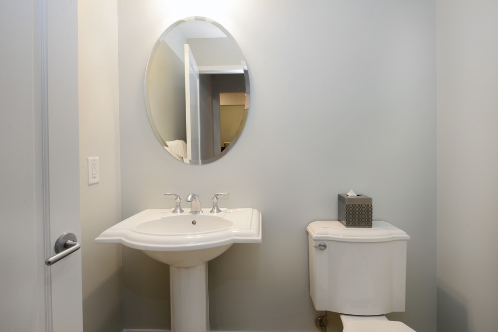 Modern bathroom in New York.