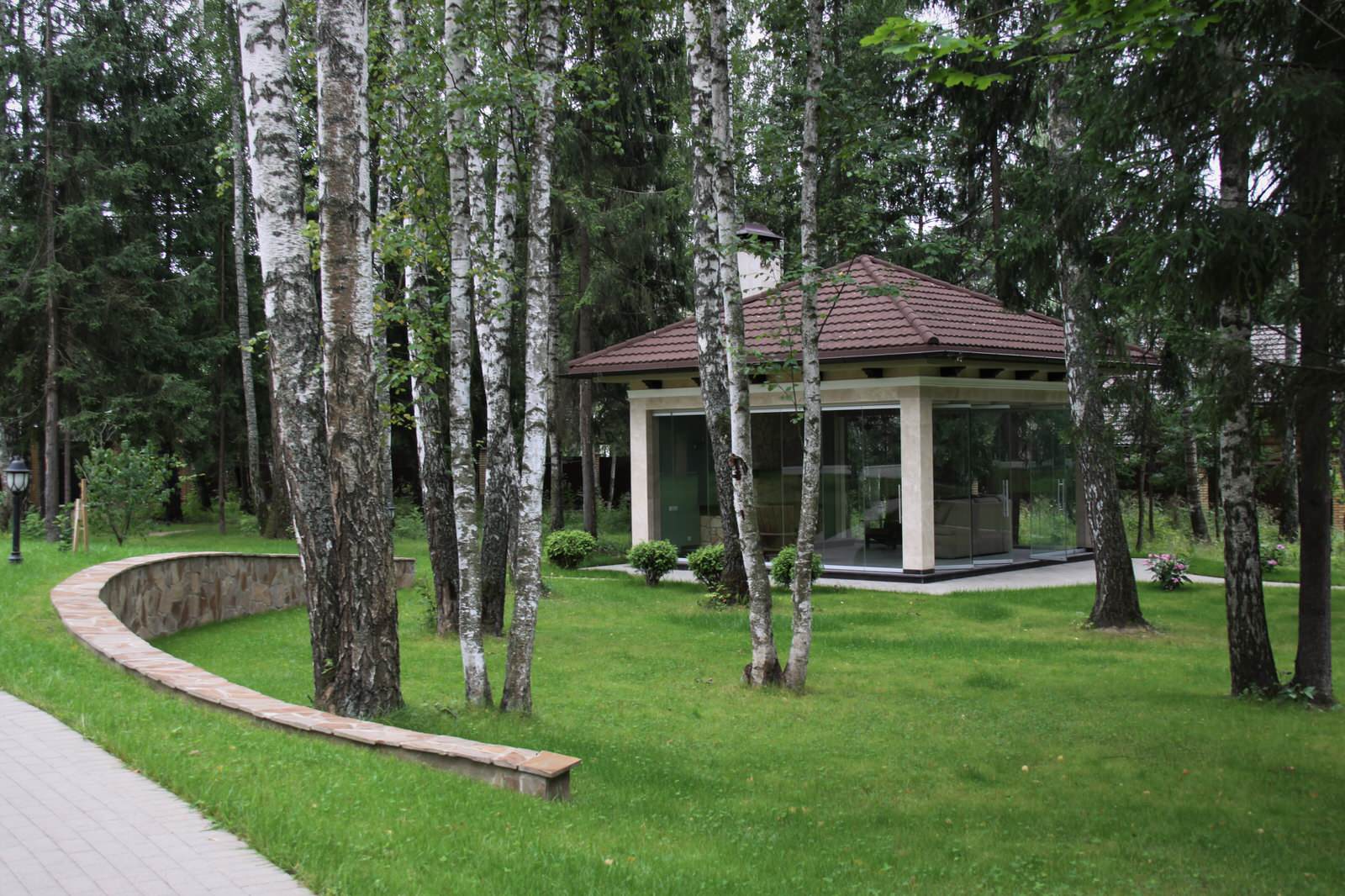 Заветы Ильича. Парковая зона.