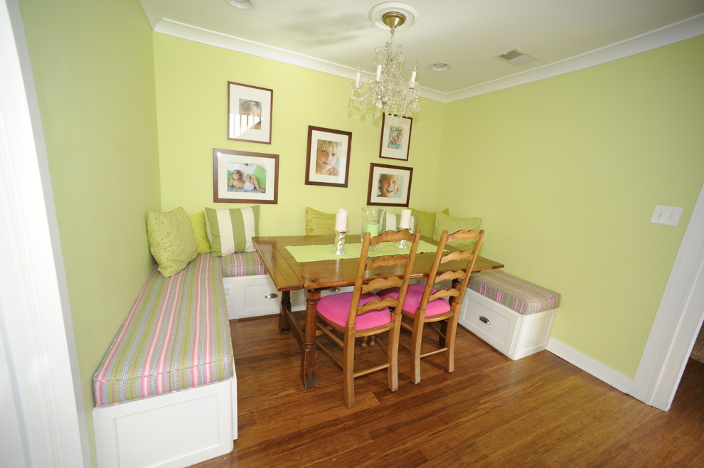 Kitchen - transitional kitchen idea in Baltimore