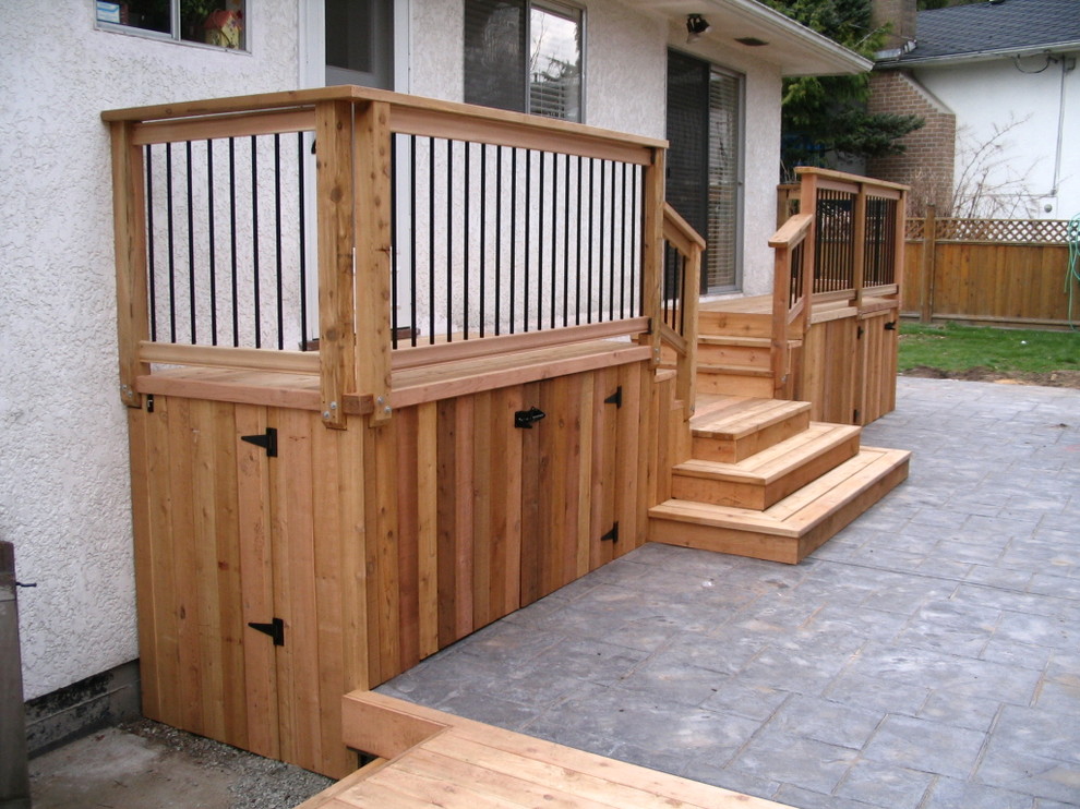 Contemporary deck in Vancouver.