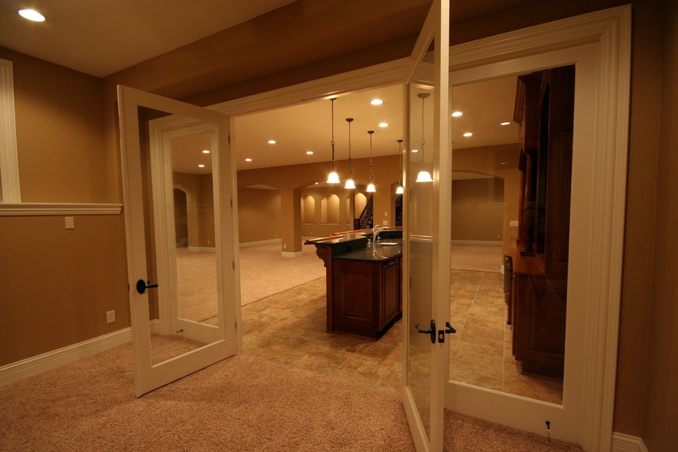 This is an example of a traditional basement in Milwaukee.