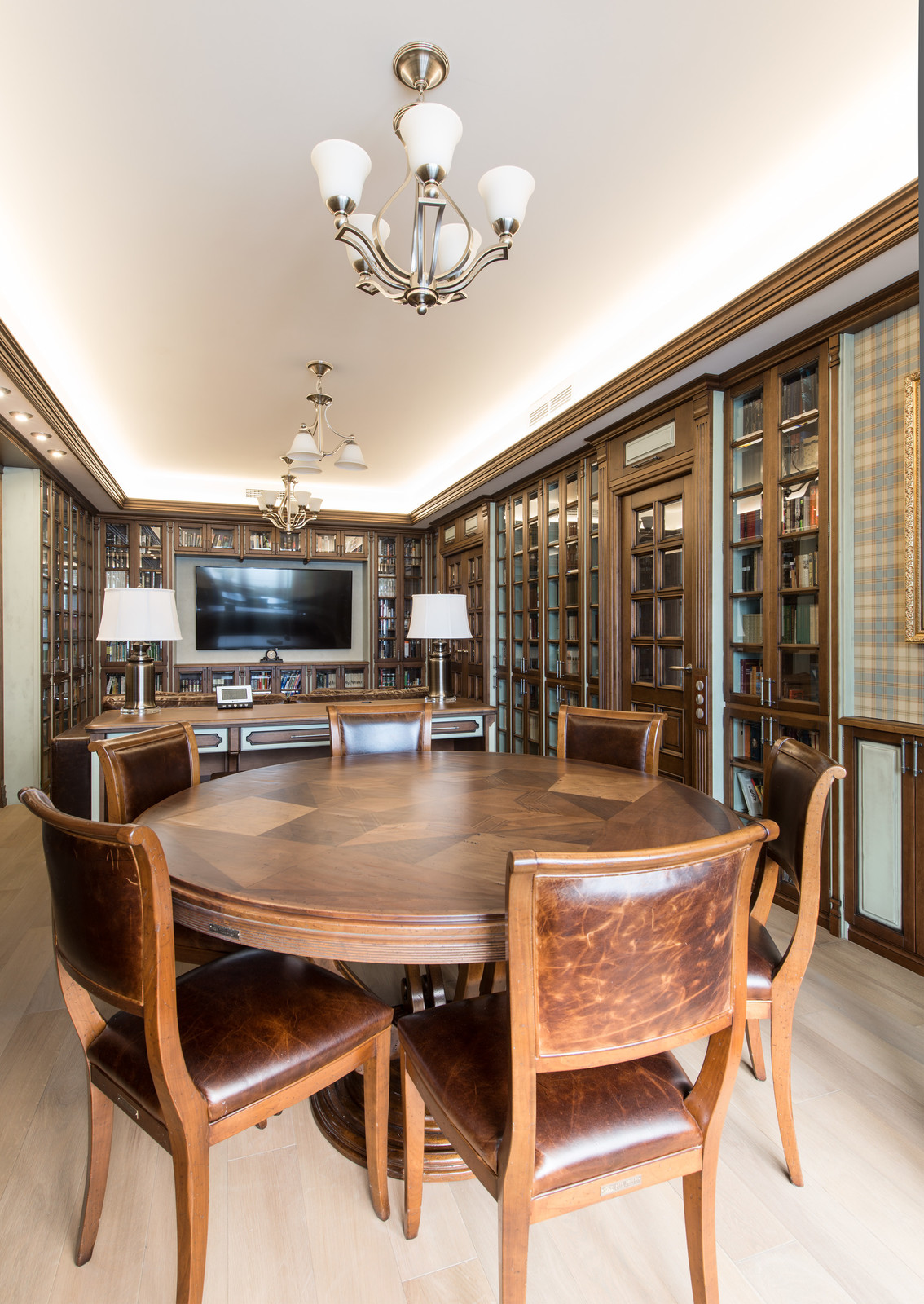 Гостиная-библиотека