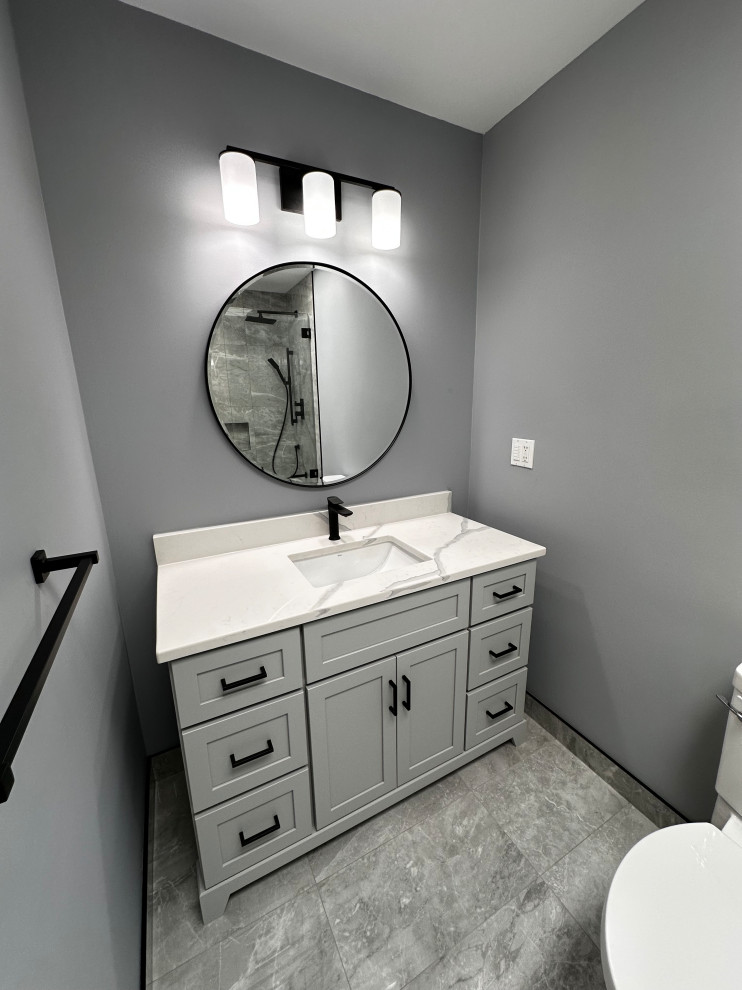 West Graham Place - Traditional Bathroom - London, ON
