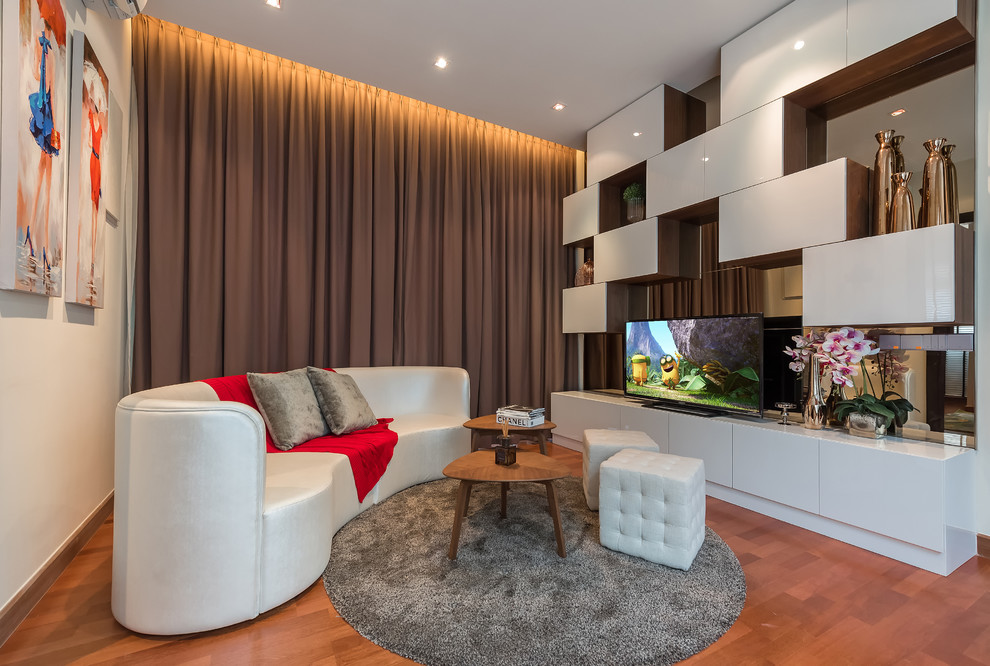 Design ideas for a modern home theatre in Singapore.