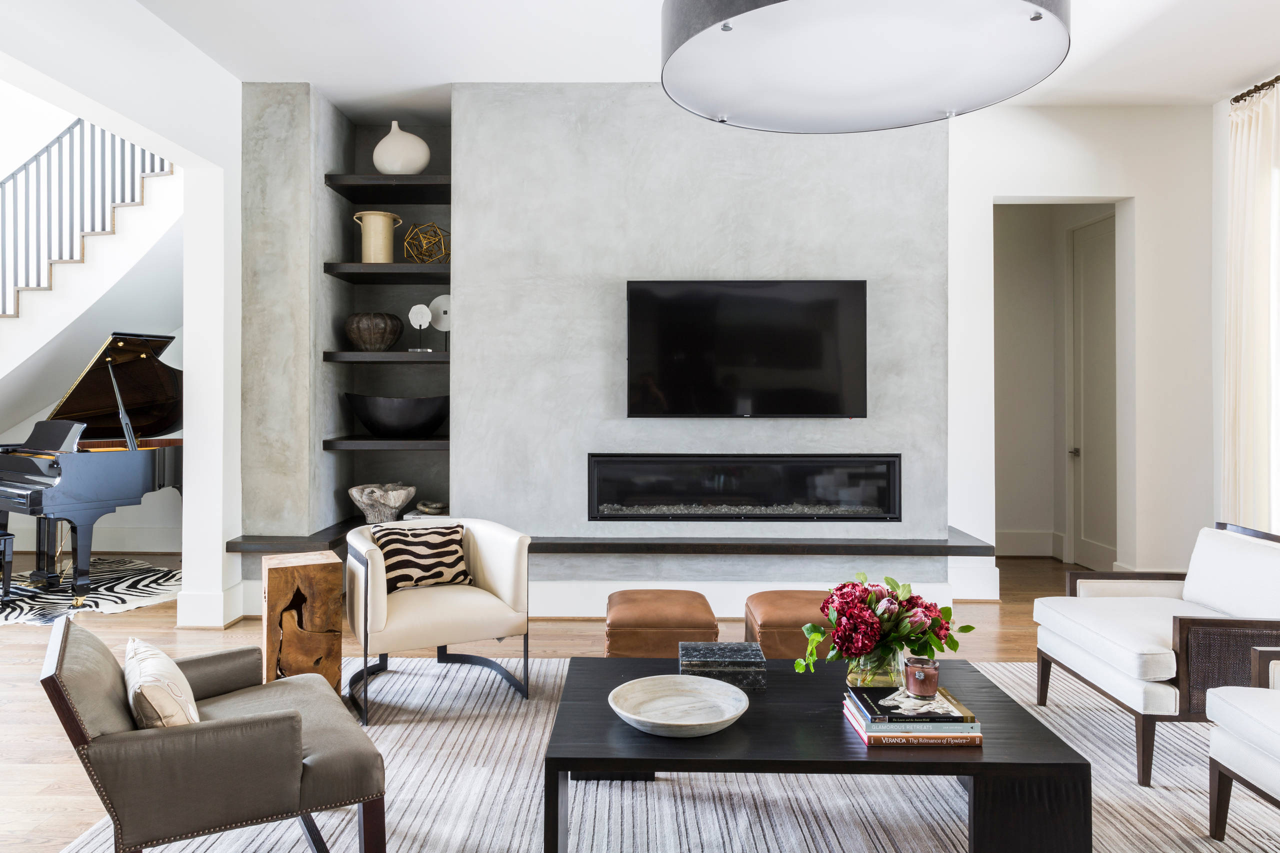 Houzz Tour: Livable Sophistication in a Texas Family Home