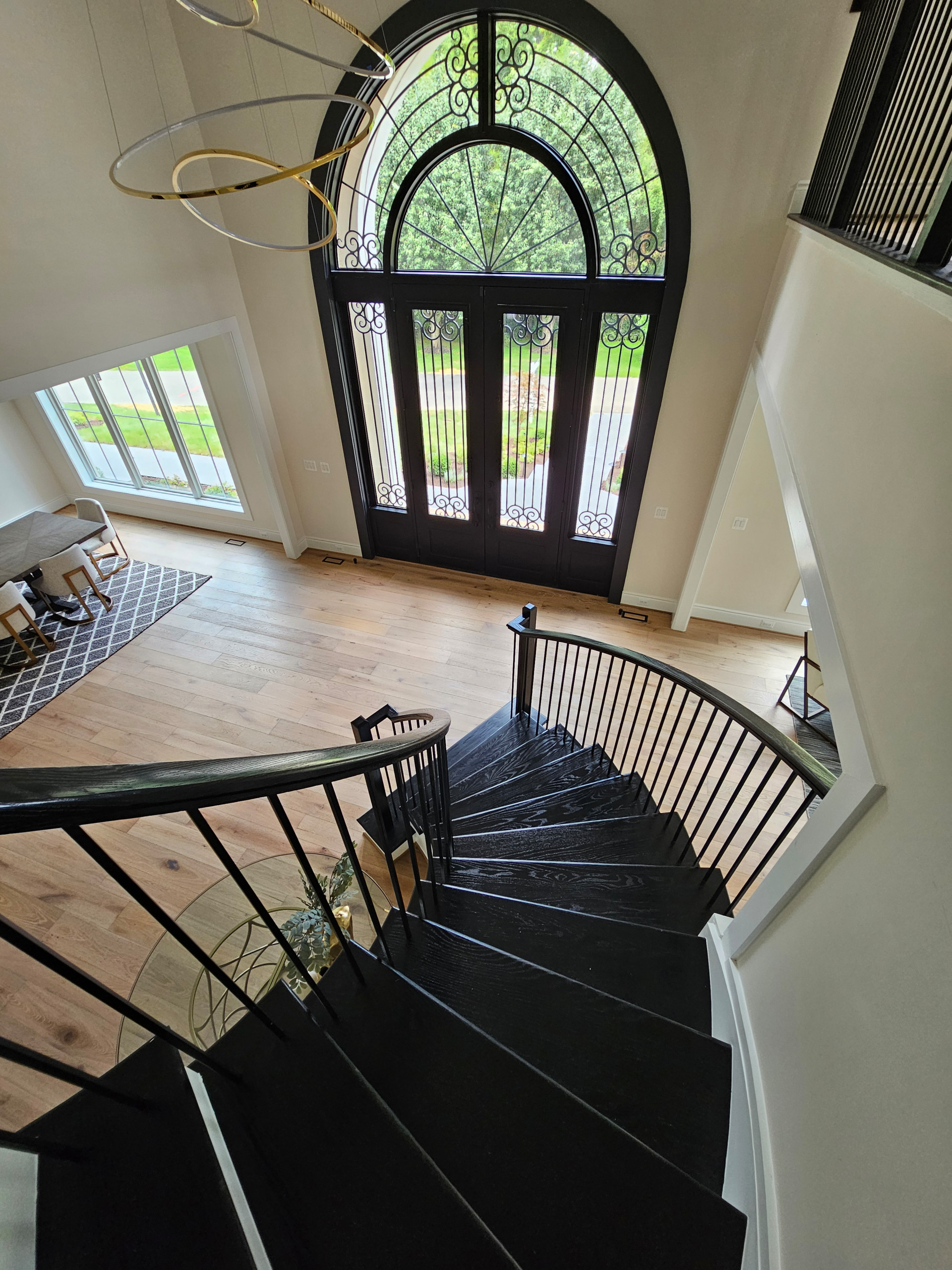 Elegant Curve Elevates Modern Design, Mclean, VA 22101