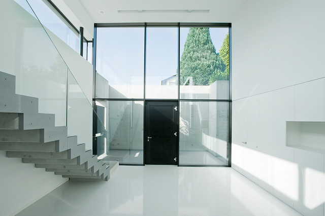 Haus Sch moderno-ingresso