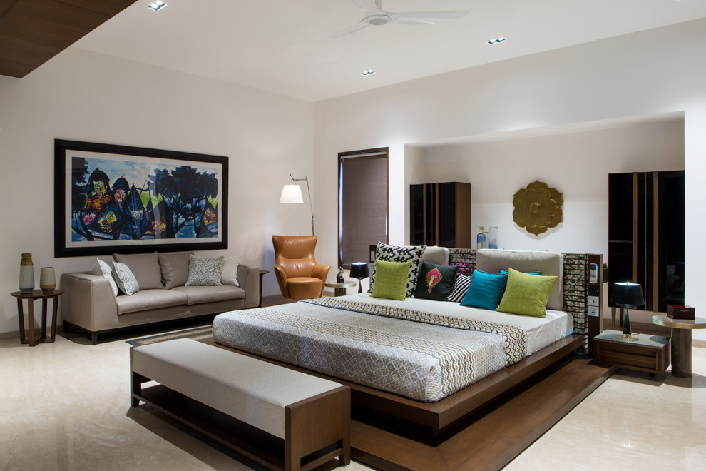 Inspiration for a contemporary bedroom in Ahmedabad.