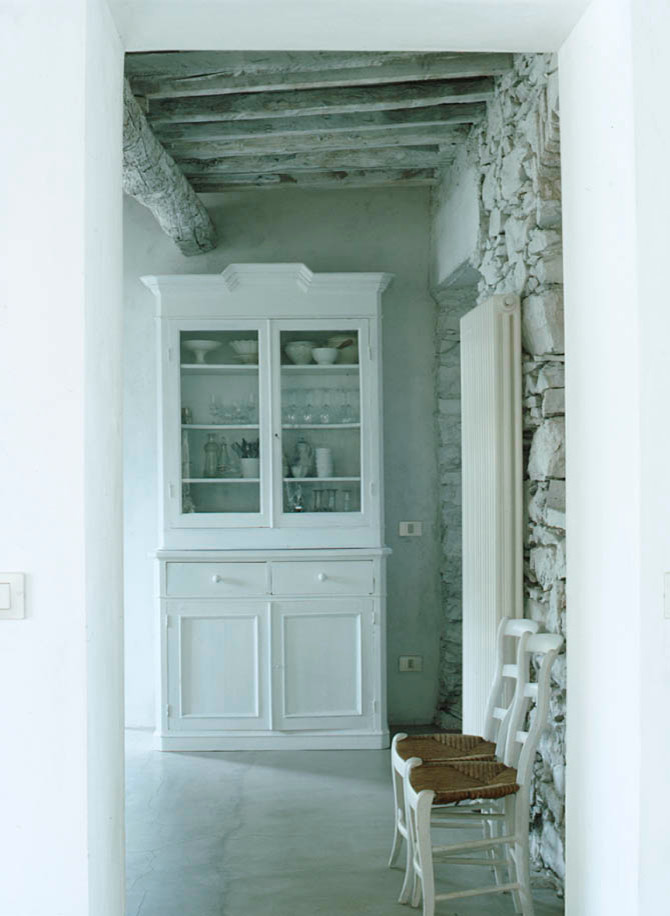 Inspiration for a beach style hallway in Milan.