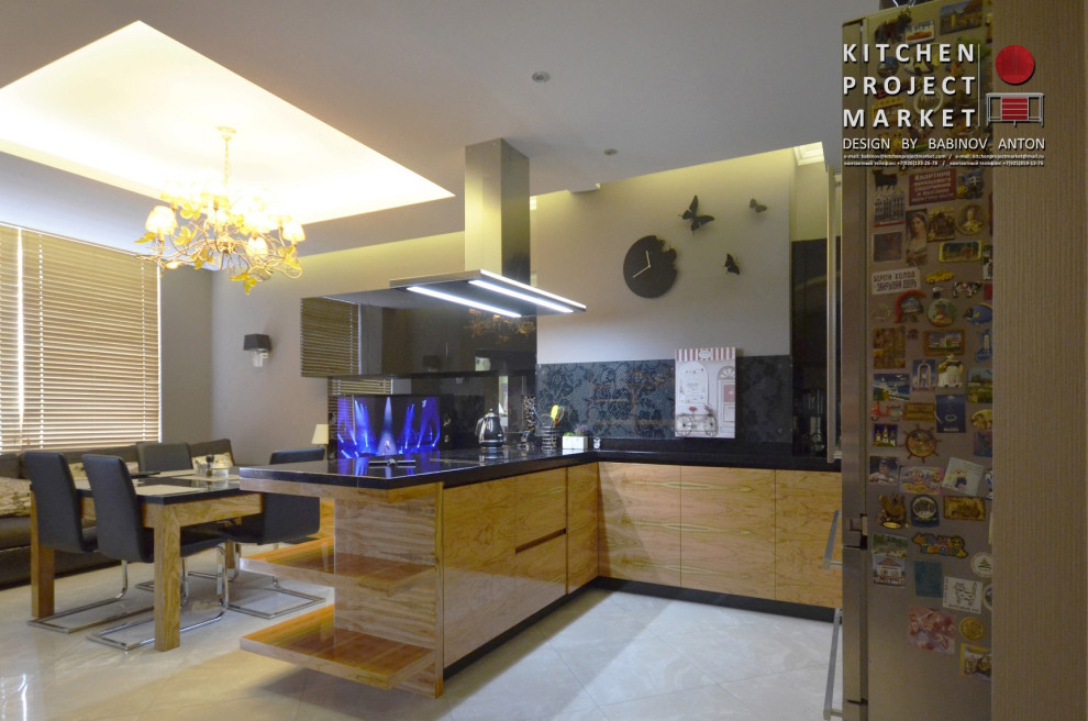 Проект №1 / Комбинация шпона натуральной «Оливы» и «Черного» лака