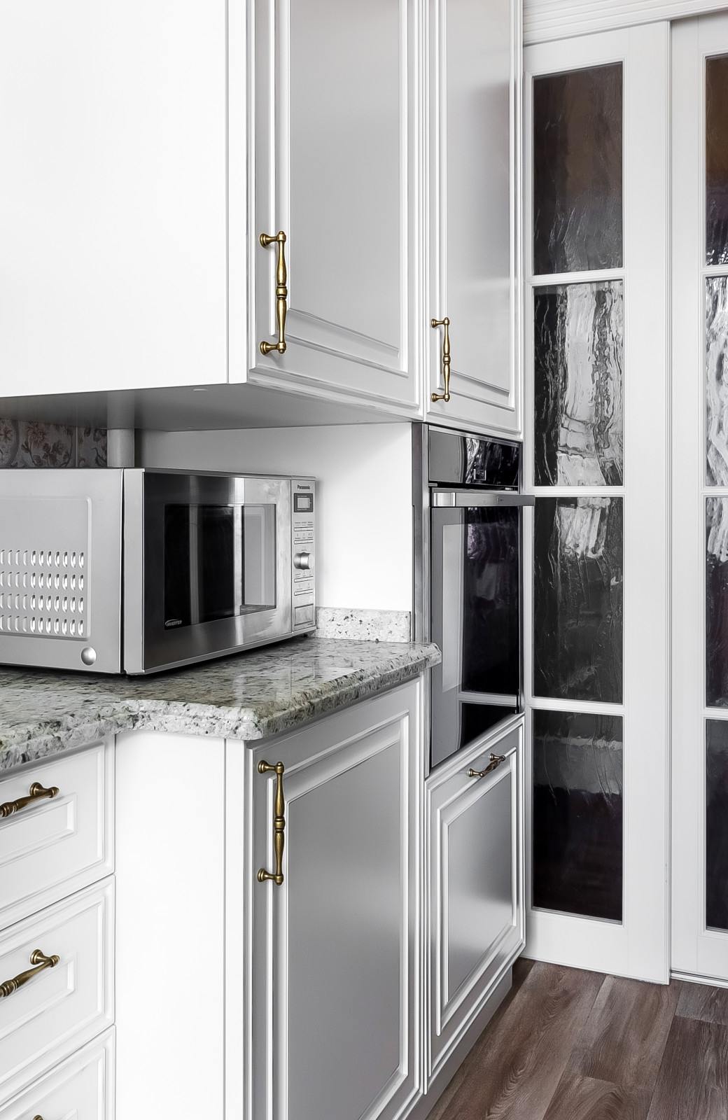 Маленькая кухня в классическом стиле