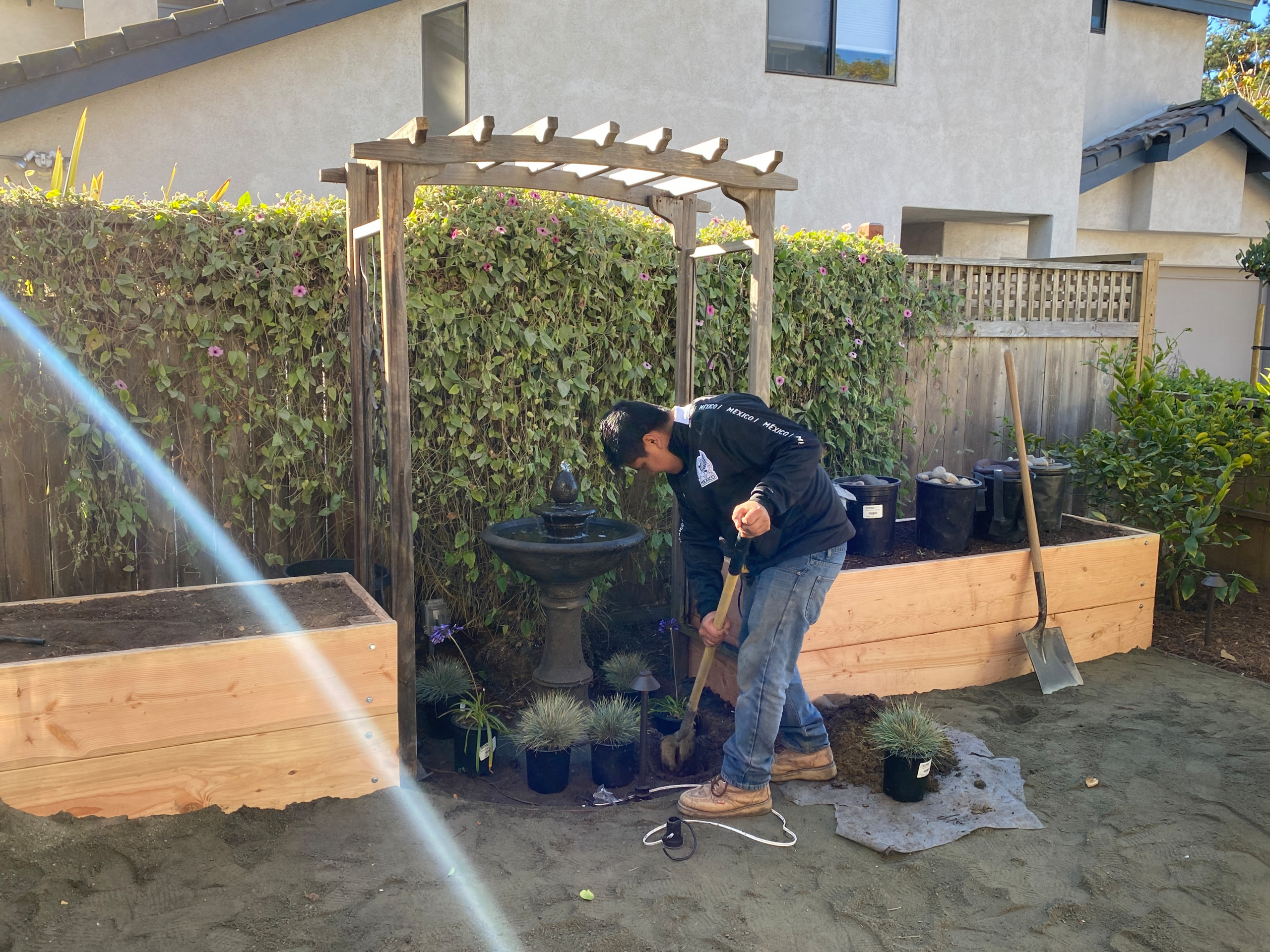 Building a Small Courtyard in Linda Vista