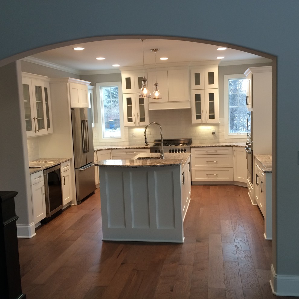 Kitchen - transitional kitchen idea in Indianapolis