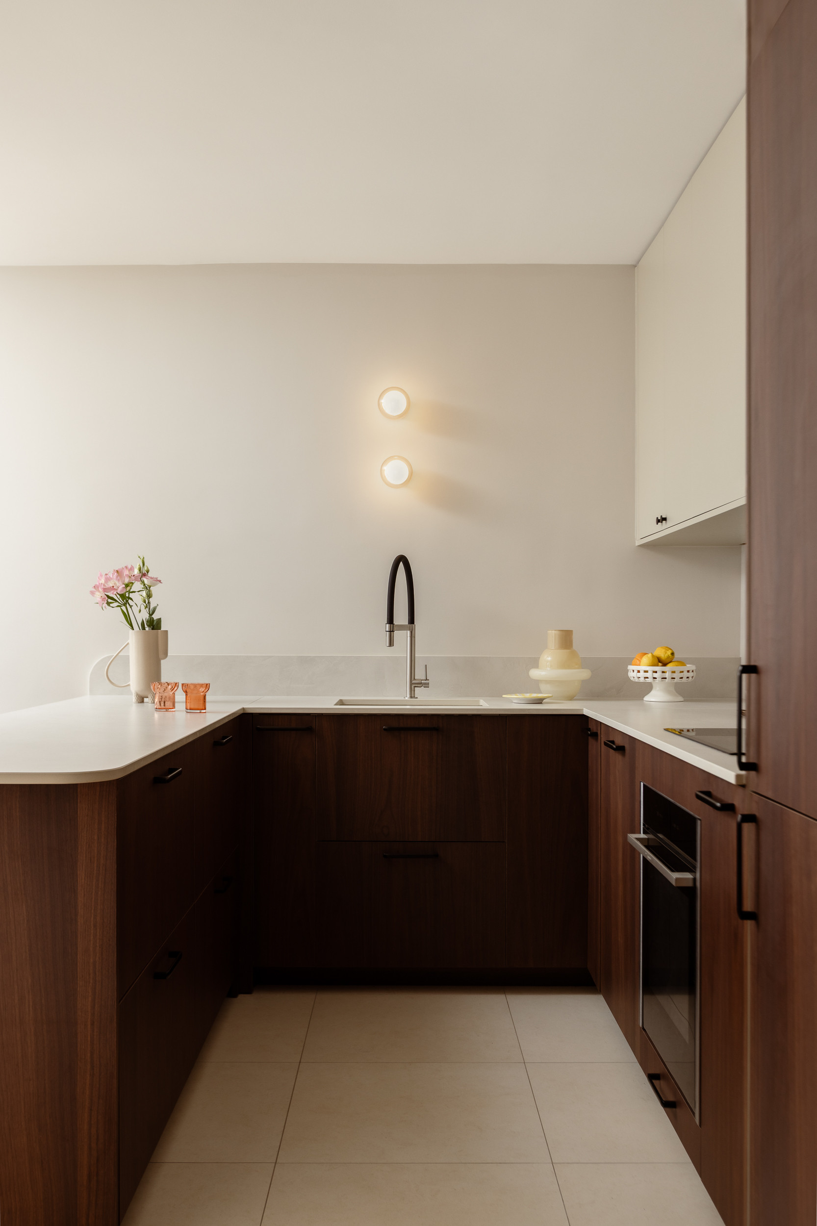 Réinventer les circulations dans un appartement parisien de 73 m² — Ménilmontant