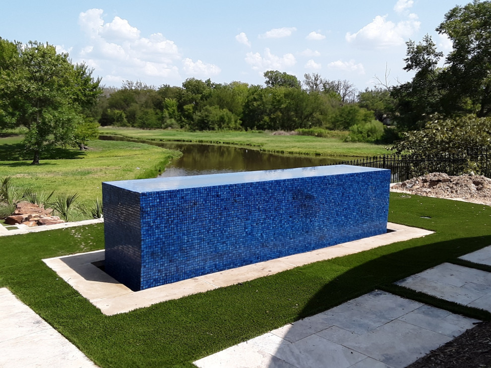 Back Yard Contemporary Water Feature