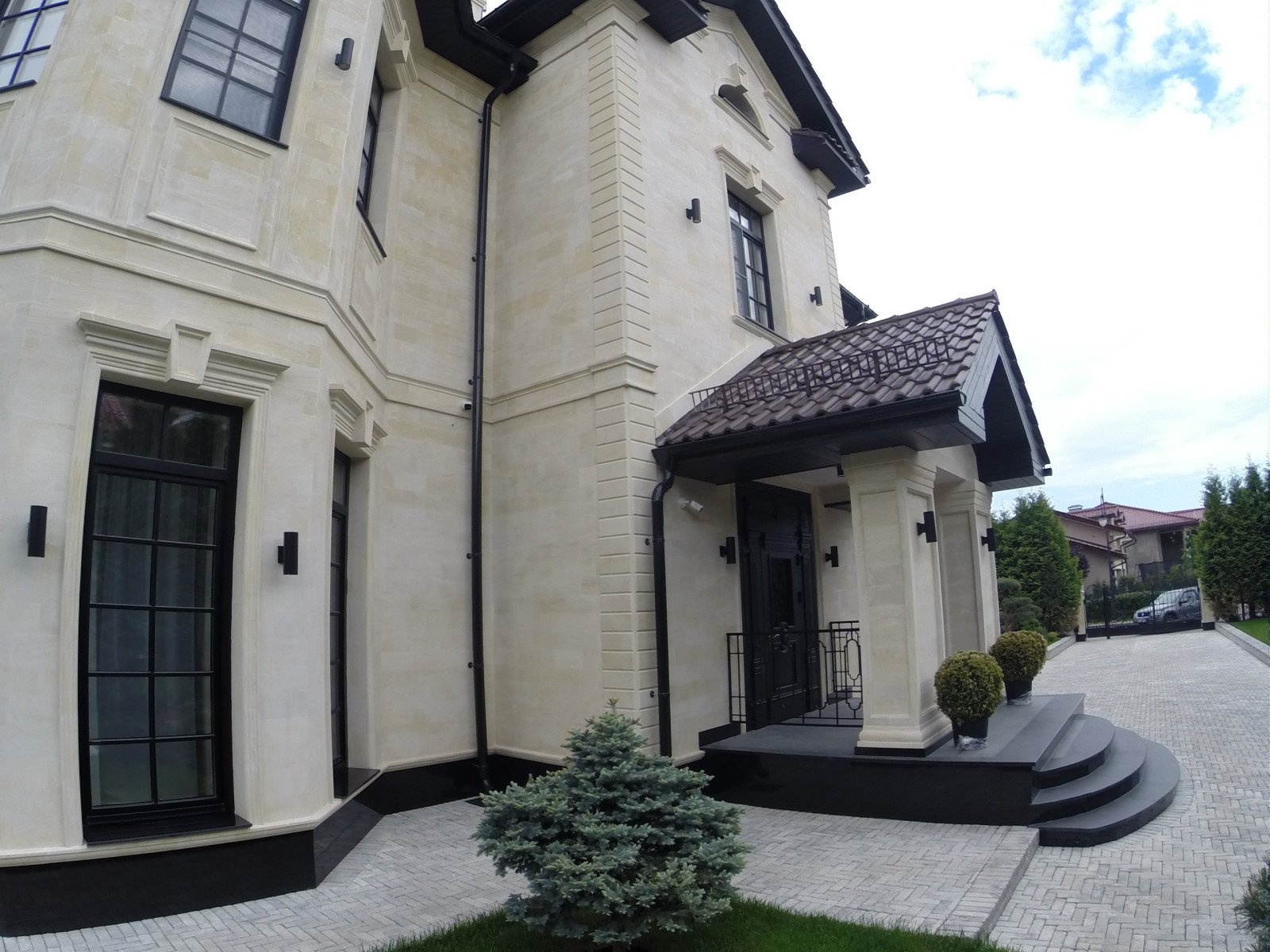 Системы ЛВС, Wi-Fi, видеонаблюдения, домофонии, усиления GSM в коттедже