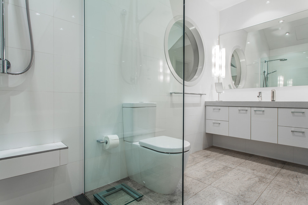 Inspiration for a contemporary bathroom in Perth.