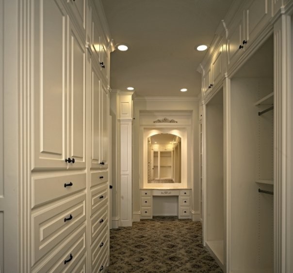 This is an example of a traditional storage and wardrobe in Dallas.