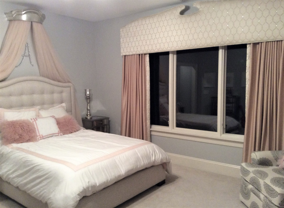 Photo of a victorian children’s room for girls in Charlotte with grey walls, carpet and grey floors.