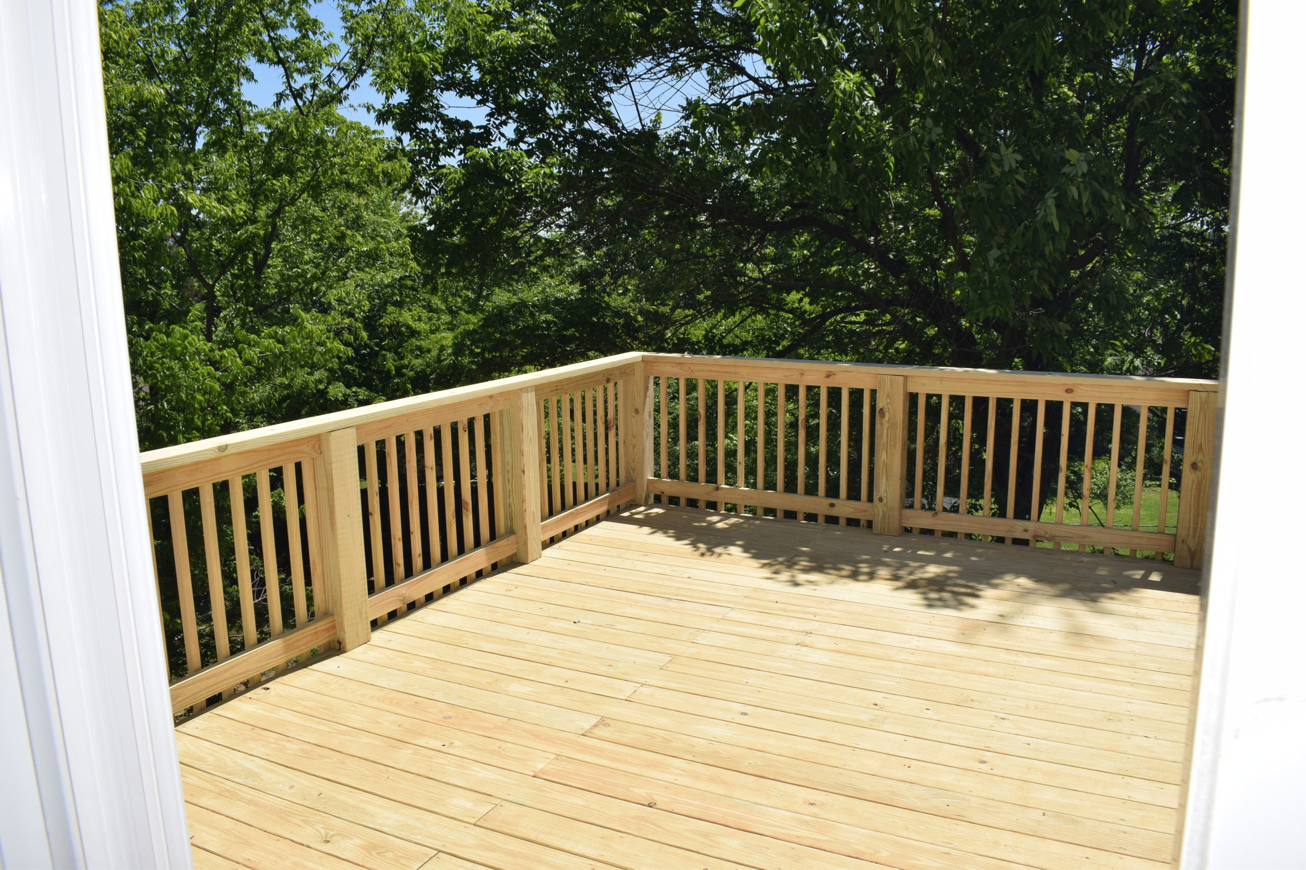 2nd floor deck