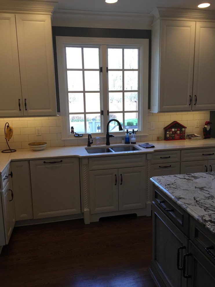 Home design - transitional home design idea in Indianapolis