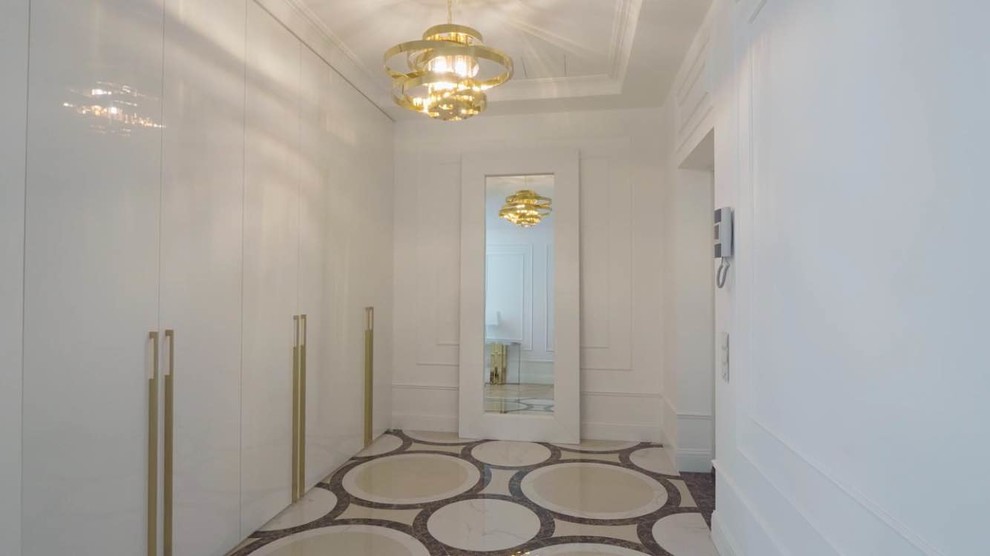 "Вспомним о балах"