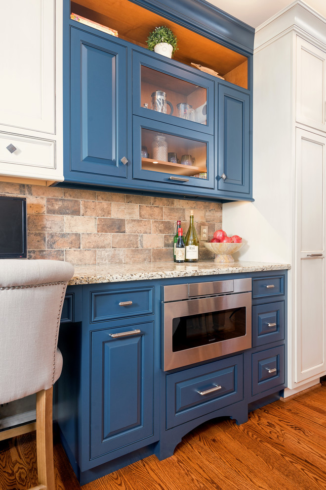 Home design - transitional home design idea