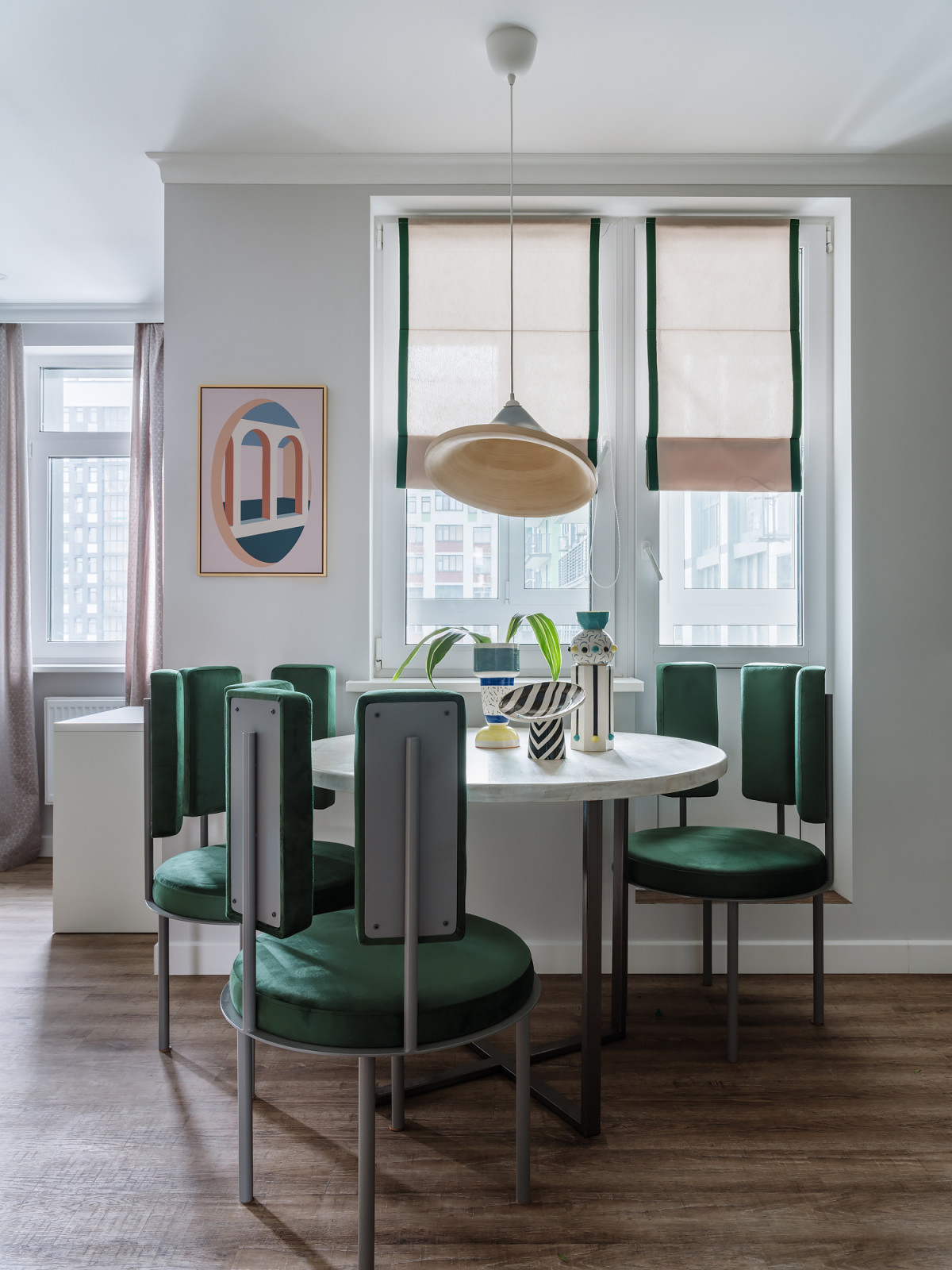 "Немного яркости в скандинавском интерьере"