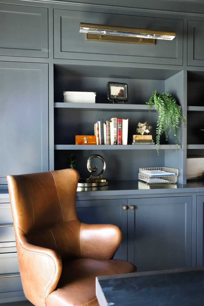 Inspiration for a transitional home design remodel in Phoenix