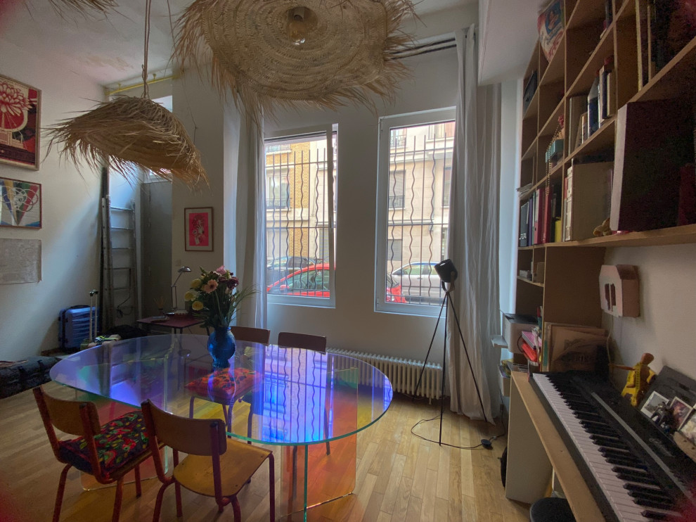 Transformation d'un local en loft brutaliste tropical