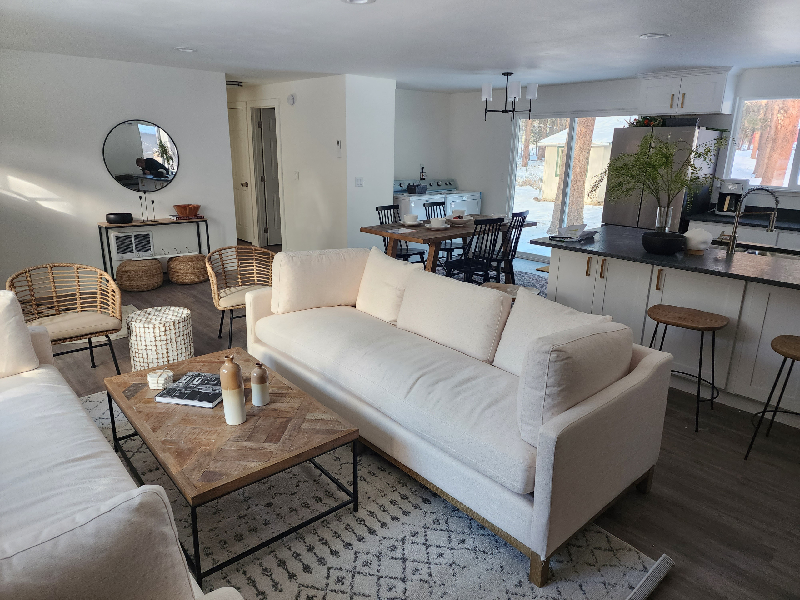 Bend Kitchens & Living Rooms