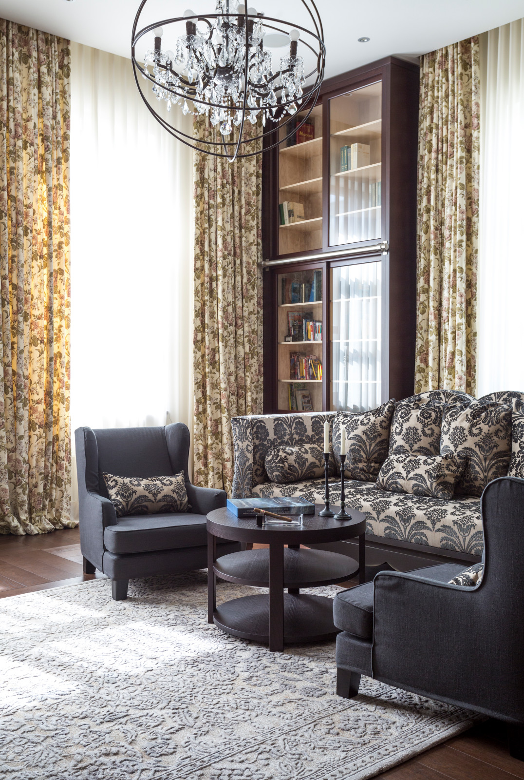 Жилой дом в Подмосковье (700 м2)