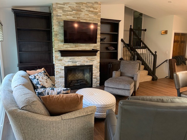 Inspiration for a transitional home design remodel in Minneapolis