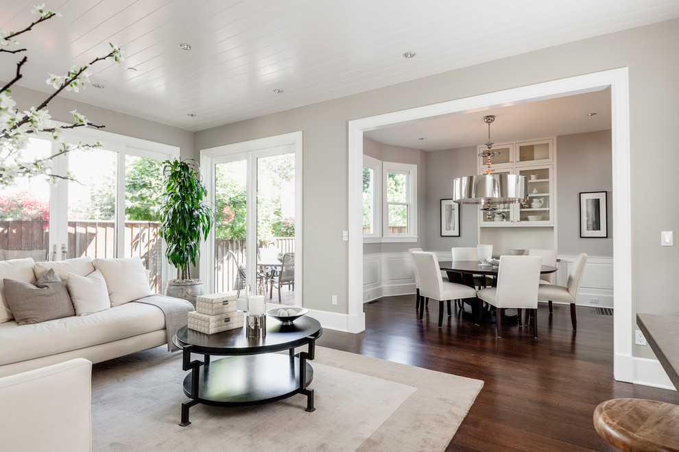 This is an example of a transitional family room in San Francisco.