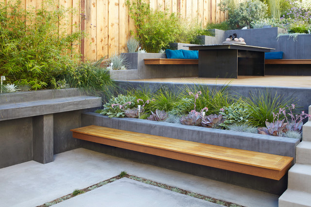 See How 3 Landscape Designs Elegantly Tackle Backyard Slopes