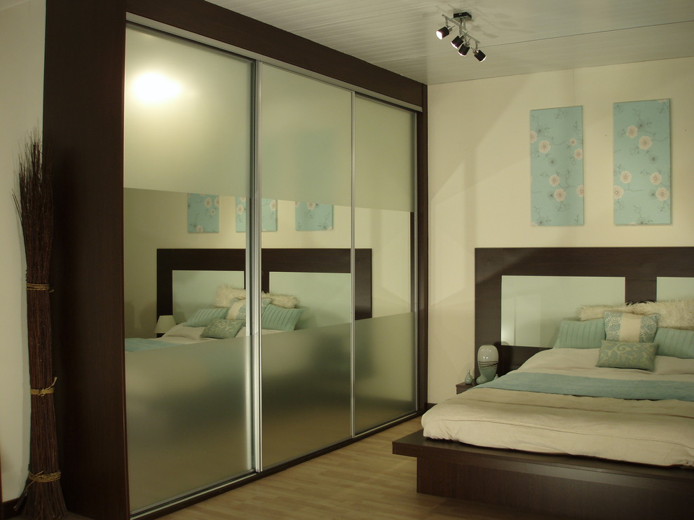 Combination collection of wardrobe sliding doors