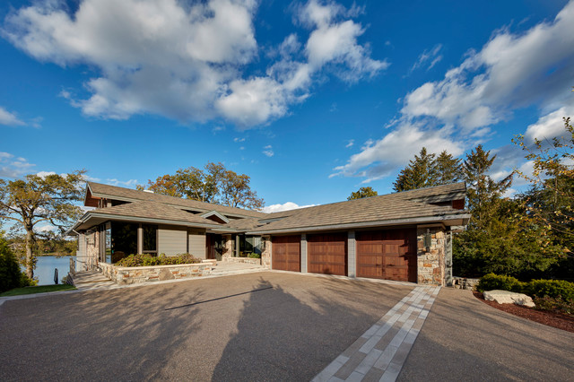 Garages 