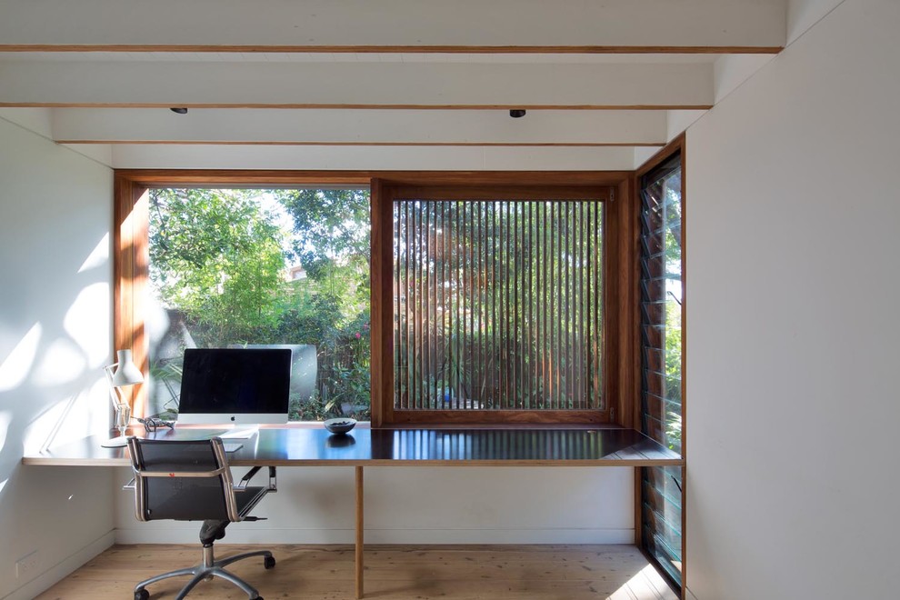 Design ideas for a contemporary home office in Sydney.