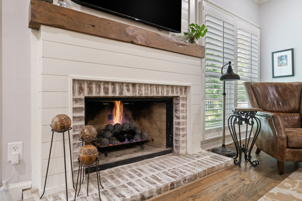 1950 River Way Drive