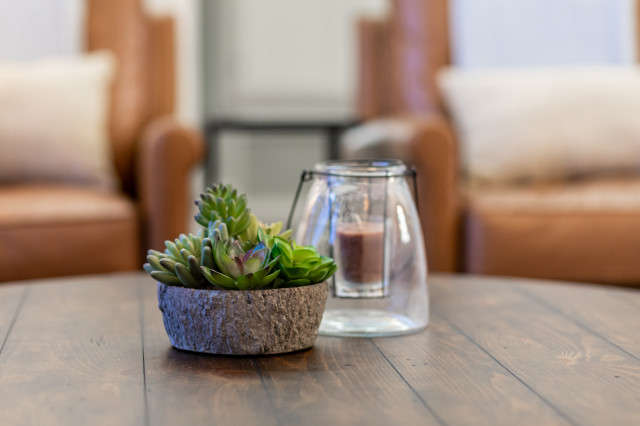Warm Transitional klassisch-modern-wohnbereich