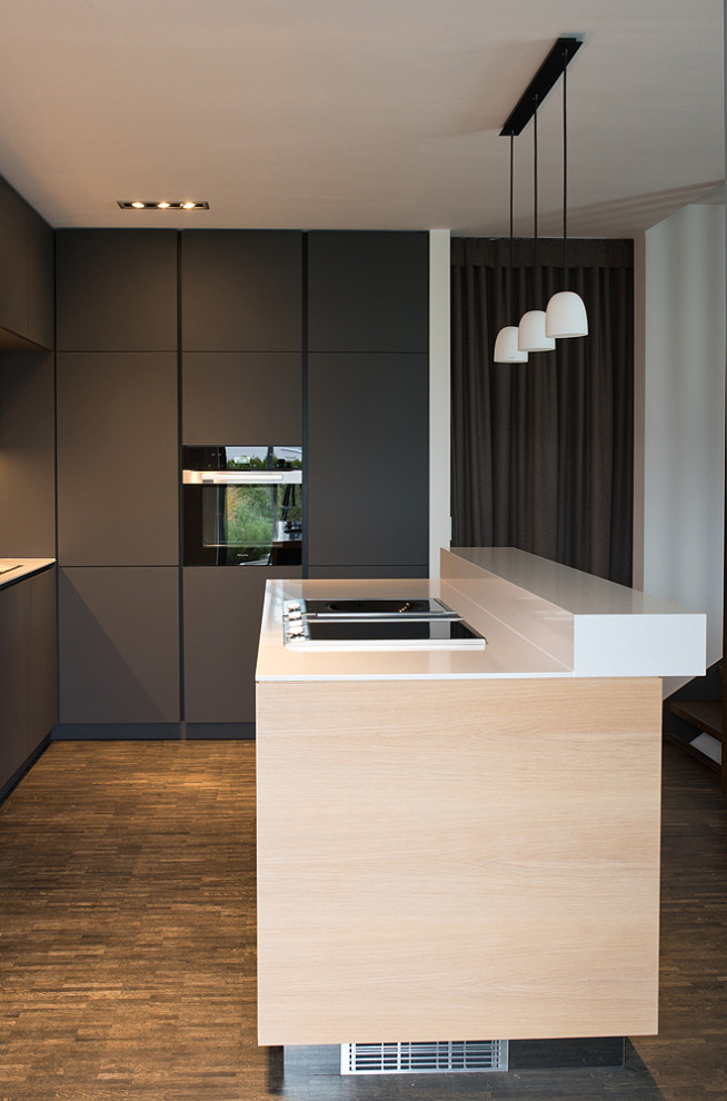 This is an example of a modern kitchen in Leipzig.