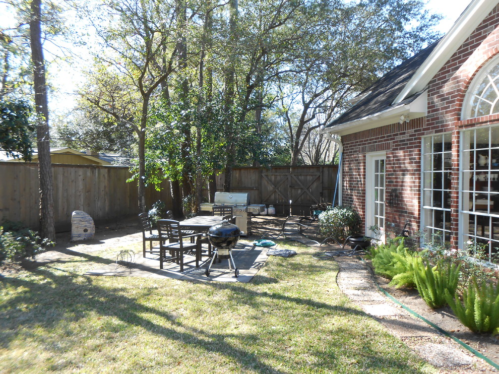 Inspiration for a transitional pool remodel in Houston