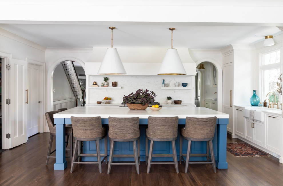 Transitional kitchen photo in Indianapolis
