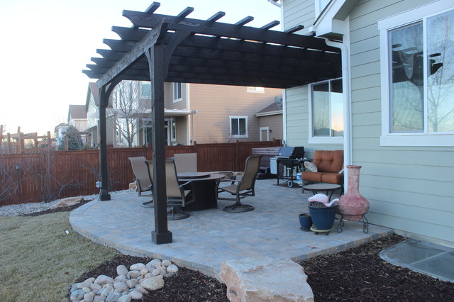 Pergolas american-traditional-patio