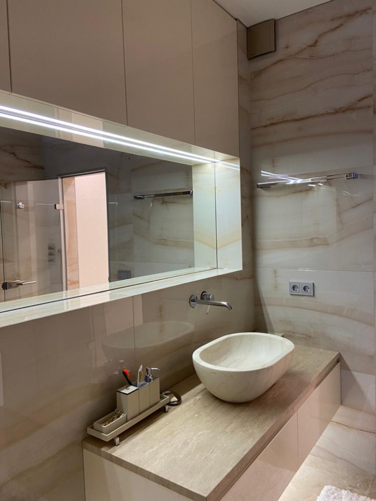 Дом молодого мужчины